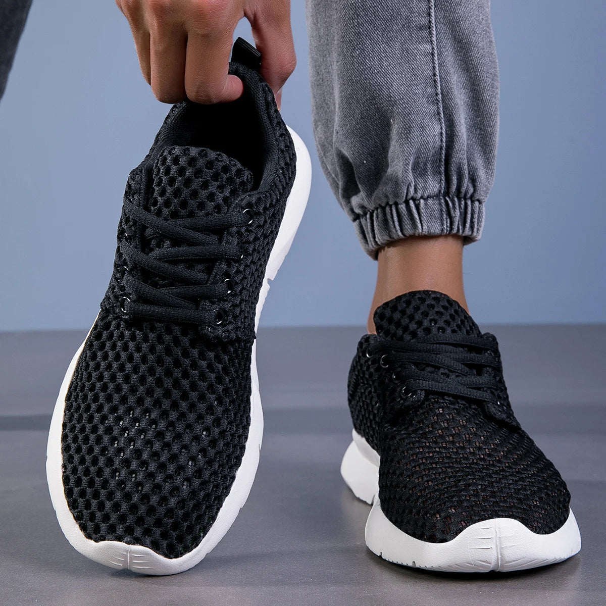 Aero Mesh Sneaker