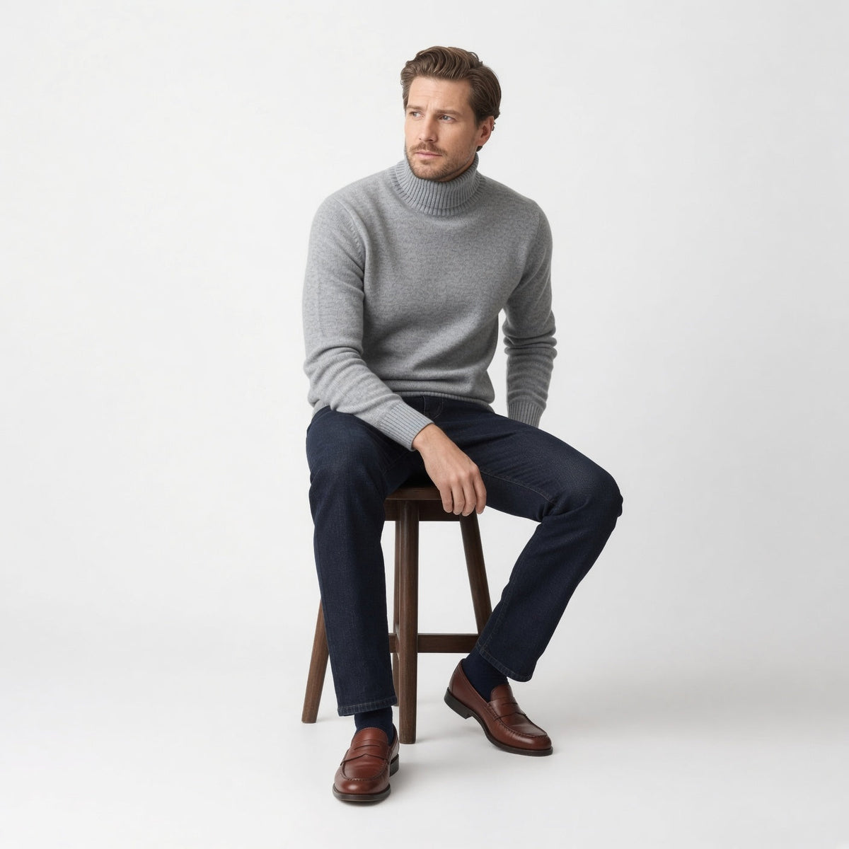 AEMON Turtleneck Cashmere Sweater