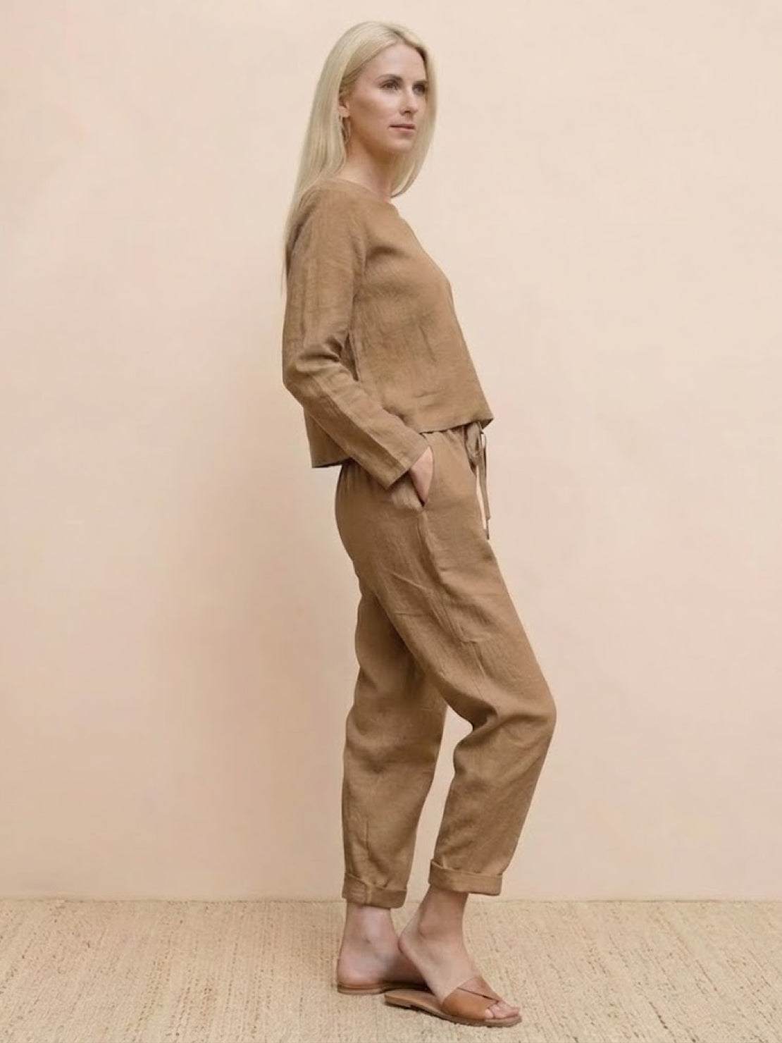 Cotton-Linen Monochrome Capsule